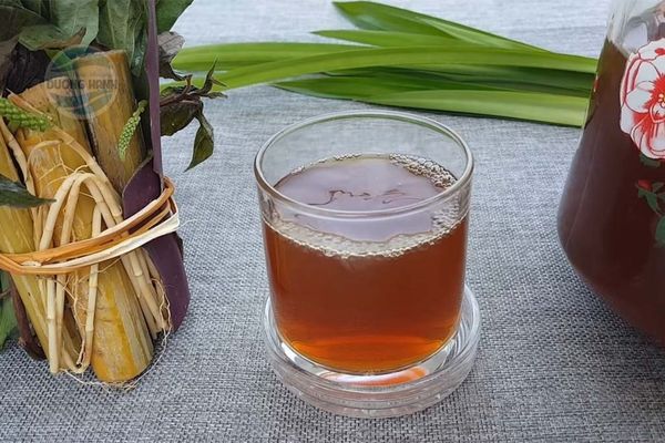 Nước mía lau - nước uống thanh nhiệt ngày Tết