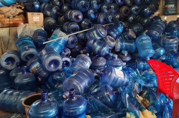 Nước Bình 20L Và Tác Động Đến Môi Trường - Thực Trạng Đáng Lo Ngại